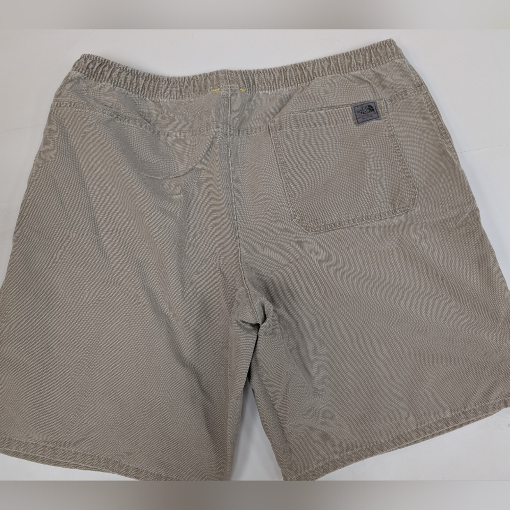 The NorthFace A5 Series Khaki Pull On Shorts XL [99] - Picture 2 of 10